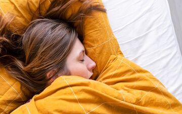 با خواب آلودگی بهاری چه کنیم ؟