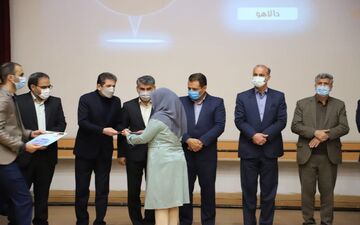 تجلیل از معلمان پژوهنده و پژوهشگران فرهنگی استان کرمانشاه