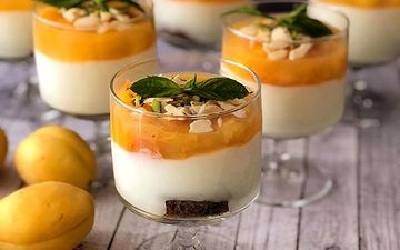 طرز تهیه دسر زرد آلو | با میوه های تابستانی دسر درست کن!