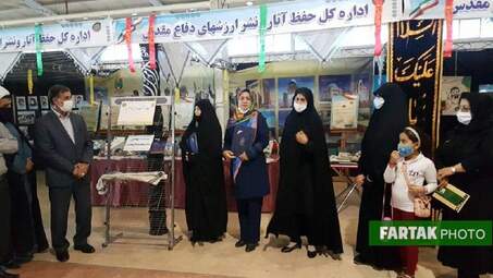 رو نمایی از نمایش‌‌نامه ساعت به وقت کرونا و کتاب گذرگاه