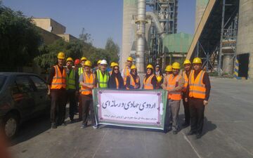 اردوی جهادی بسیج رسانه کرمانشاه با هدف بازدید در راستای حمایت از تولید بومی و اقتصادمقاومتی به روایت تصویر