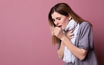 13 درمان خانگی سریع برای سرفه های خشک