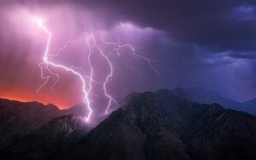 چگونگی در امان ماندن از صاعقه در کوهستان