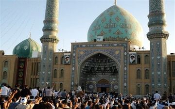 مسجدمقدس جمکران پس از رفع کرونا پذیرای زائران است