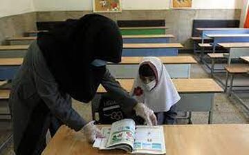 نوری: تلاش می کنم تا مطالبات معلمان به شیوه‌ای منطقی محقق شود