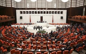 پارلمان ترکیه تصمیم مجلس نمایندگان آمریکا را محکوم کرد