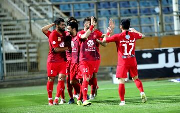 مدافع پرسپولیس واقعا مصدوم است؟