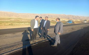 بازدید فرماندار چرداول از روند اجرای پروژه روکش اسفالت  ورودی سرابله