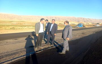 بازدید فرماندار چرداول از روند اجرای پروژه روکش اسفالت  ورودی سرابله