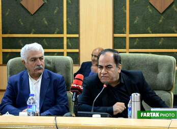نشست معاون سیاسی وزارت کشور با معتمدین کرمانشاه
