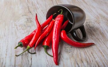 چه کسانی نباید فلفل بخورند؟