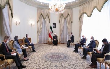 روحانی: ما به مقررات بین المللی و توافقات چند جانبه پایبند بوده و خواهیم بود
