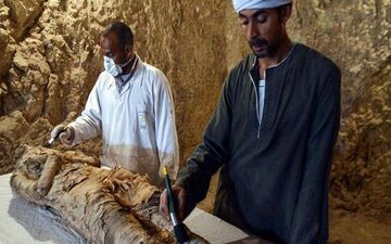 کشف دو مقبره باستانی در مصر