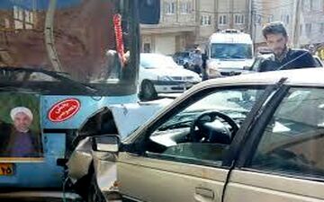 برخورد اتوبوس شهری با سواری پژو حادثه آفرید