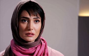 نقاشی عجیب روی صورت مینا وحید + عکس