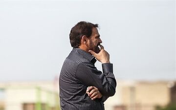 سرمربی اسبق استقلال، بر روی نیمکت گسترش فولاد 