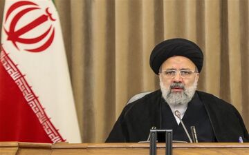 رئیس قوه قضاییه: کسانی را که خبر از فساد دهند، مورد تشویق قرار می‌دهیم 