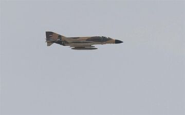  نخستین هواپیمای جنگنده ایرانی با نام «کوثر» رونمایی شد
