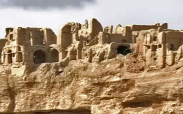 قلعه‌ای 2 هزار ساله که خانه‌هایی آپارتمانی شکل دارد + فیلم 