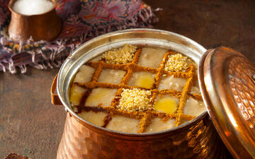 حلیم خانگی خوشمزه و کشدار: طرز تهیه آسان با گوشت و نکات کامل