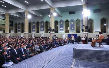 شما معلمان هویت‌سازی فرهنگی می کنید تا جامعه احساس هویت کند