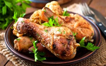 طرز تهیه مرغ دودی مجلسی با طعمی رستورانی و عطر بی‌نظیر در خانه