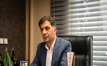 کریمی: مناسب‌ترین گزینه برای هدایت استقلال ساپینتو است + عکس
