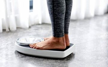 چگونه با فشار گرسنگی در رژیم لاغری مقابله کنیم؟