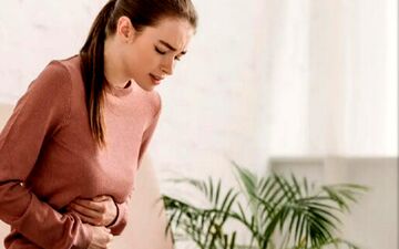 چند نوشیدنی شگفت انگیز برای مقابله با مشکلات گوارشی

