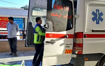 ۱۴ مصدوم در پی واژگونی مینی‌بوس در محور کرمانشاه-کامیاران