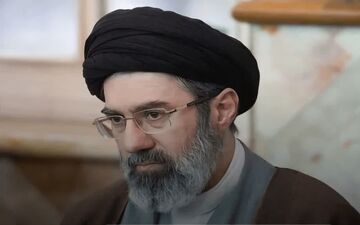 فیلم دیده‌نشده از سیدمجتبی خامنه‌ای در جنگ
