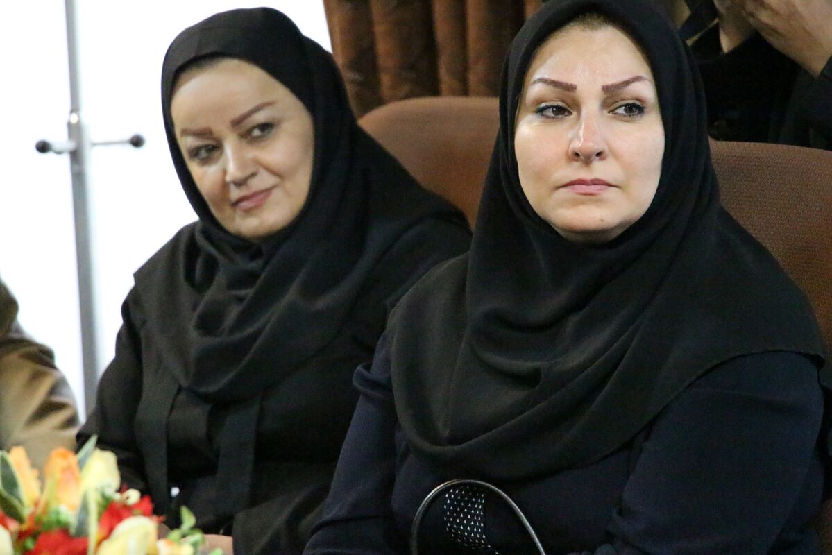 استقبال ارسلان حسینی مدیرکل و  کارکنان ورزش وجوانان استان کرمانشاه  واعضای هیئت کاراته استان کرمانشاه از قهرمانان مسابقات لیگ جهانی کاراته مهدی خدابخشی و سامان حیدری. 