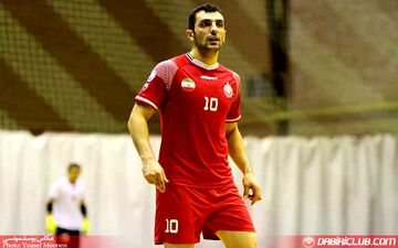 فخیم: خوشحالم صدتایی شدم!