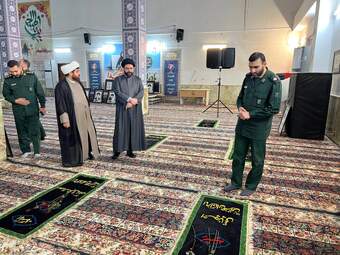  نشست مشترک فرمانده سپاه و رئیس اوقاف شهرستان قدس در امامزاده حضرتین