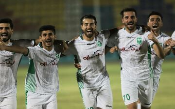 صحنه گل اول خیبر خرم‌آباد برابر ماشین سازی تبریز توسط شهرام سالاری 