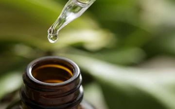 روغن درخت چای واقعاً خواص درمانی دارد؟