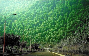 نمک آبرود از مقاصد اصلی طبیعت گردی ایران