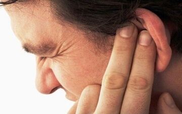 در گوشمان آب رفت چکار باید انجام دهیم؟ 