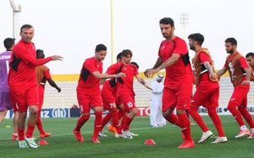 اقدام پرسپولیسی‌ها برای تمدید با 10 بازیکن