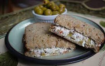 طرز تهیه  ساندویچ کرم زیتون  | ساندویچ مقوی و خوشمزه !