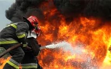 آتش‌سوزی گسترده در نظرآباد؛ حریق به چند واحد مجاور سرایت کرد