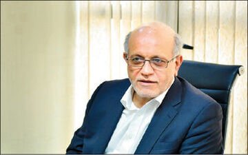 با تاکتیک تبلیغاتی نمی‌توان بازار ارز را کنترل کرد