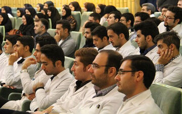 آغاز ثبت نام وام دستیاری برای گروه جدید دانشجویان علوم پزشکی