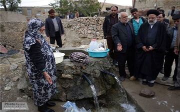 بازدید آیت‌الله رئیسی از روستای محروم جغری + تصاویر