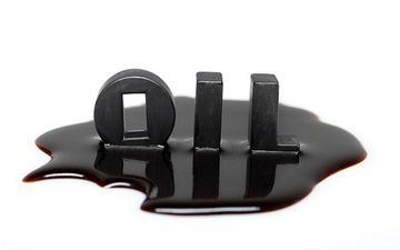 قیمت نفت در مرز ۶۵ دلار ایستاد