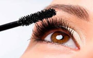 خطرهای ریمل‌های تقلبی در کمین زنان! 