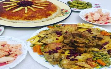 طرز تهیه یخنی مرغ | این غذای جذاب رو حتما امتحان کن!