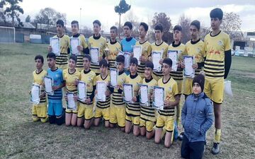 برتری دو تیم نونهالان جوانرود و کامیاران در مسابقات فوتبال "یادواره شهدای هوانیروز"