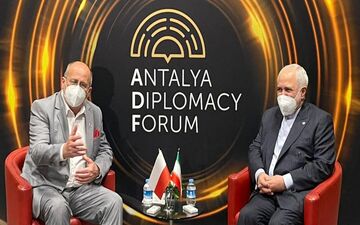 دیدار ظریف با وزرای خارجه لهستان و ترکیه در آنتالیا