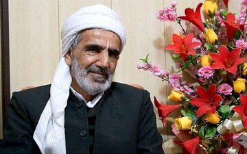 ماموستا رستمی: اهانت به شیعه و سنی همانند آب به آسیاب دشمن ریختن است